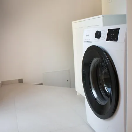 Apartment Crystal Self-check-in