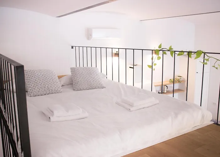 Apartment Crystal Self-check-in