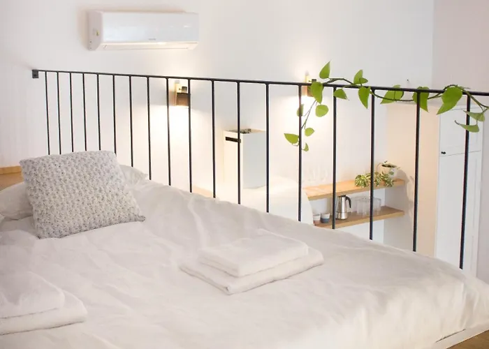 Daire Crystal Self-check-in Ljubljana