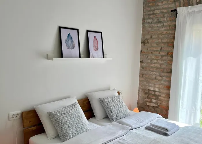 Crystal Self-check-in Daire *